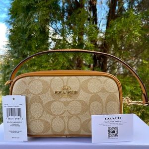 NWT!💛🤎COACH JAMIE WRISTLET IN SIGNATURE CANVAS!